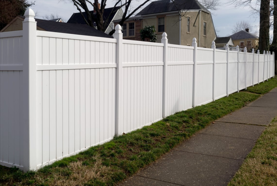 An image of a Vinyl Fence in Wellington, FL